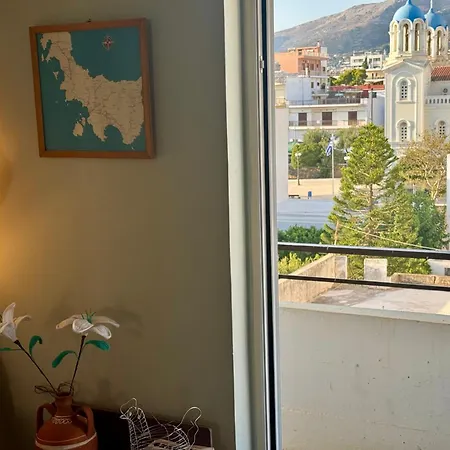 Seaside Retro Gem In The Heart Of Karystos *